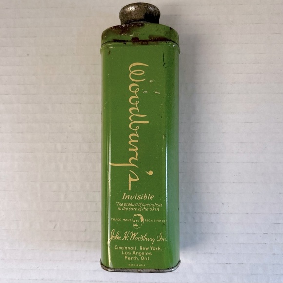 Vintage 1950s Woodbury's Talc Tin w/ Original Contents - Green Bathroom Decor - Picture 2 of 8